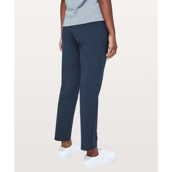 Lululemon On The Move Pant Womens Size 6 Navy Blue Tailored Mid Rise Athleisure - Picture 15 of 16